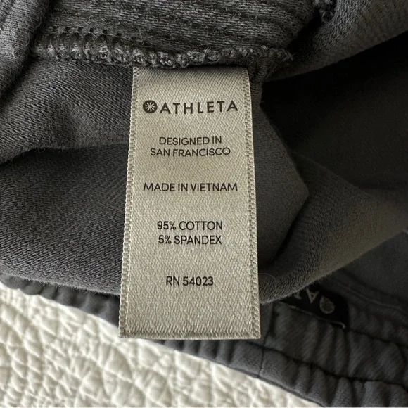 Athleta Farallon Charcoal Gray Mini Skirt Women’s Size 0 - Picture 9 of 12